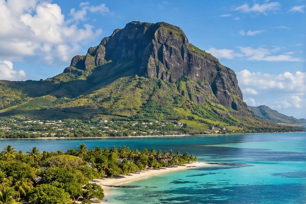 Laguna u podnóża góry Le Morne na Mauritiusie